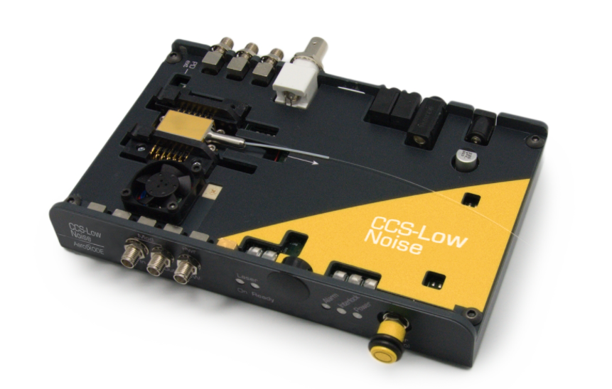 Ultra low noise laser diode driver with TEC control & USB